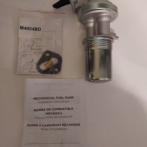 Mechanical fuel pump for Ford select models